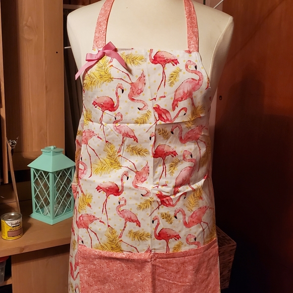 APRONS - Picture 12 of 16